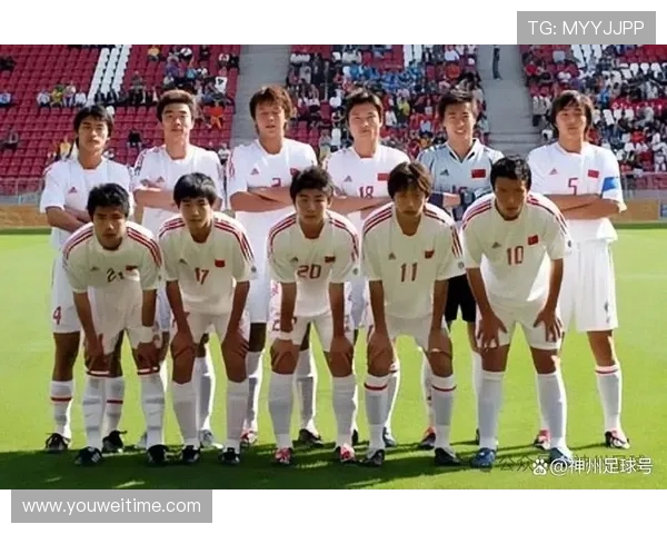 世界足球明星的学历揭秘与职业生涯成就之间的关系分析